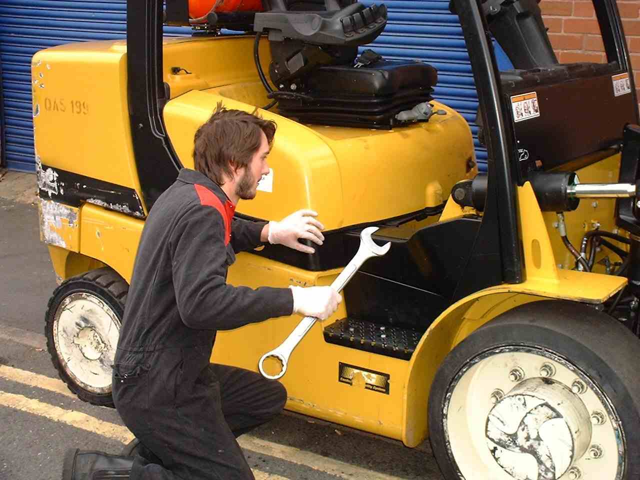 Teknopar - Forklift forklift servisi Teknopar - Forklift forklift servisi